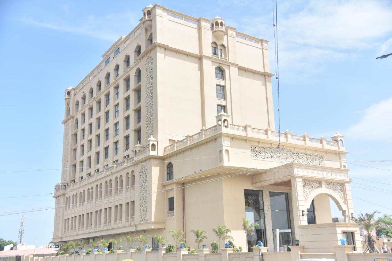 Hotel Lemon Tree Premier, Dwarka Exterior foto