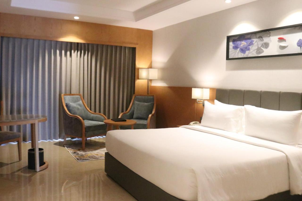 Hotel Lemon Tree Premier, Dwarka Exterior foto
