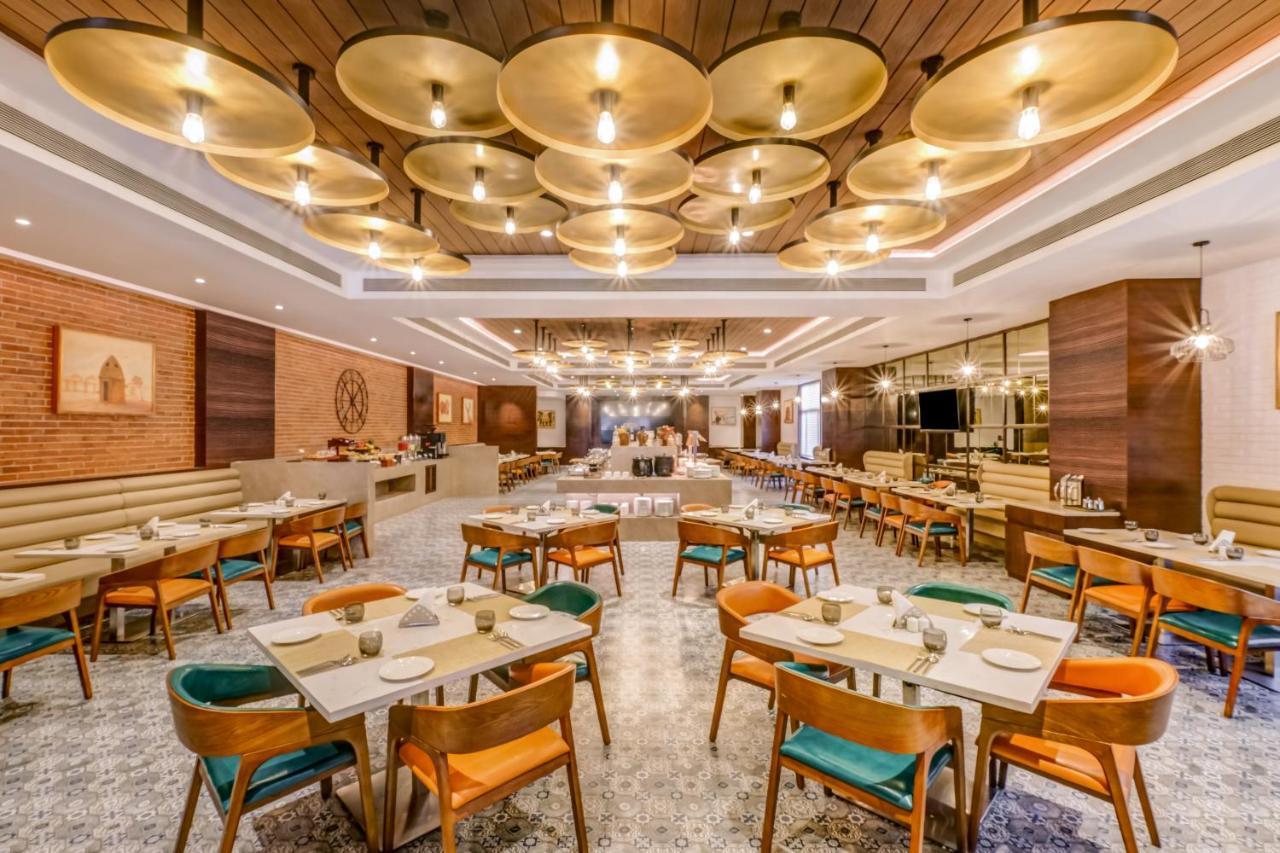 Hotel Lemon Tree Premier, Dwarka Exterior foto