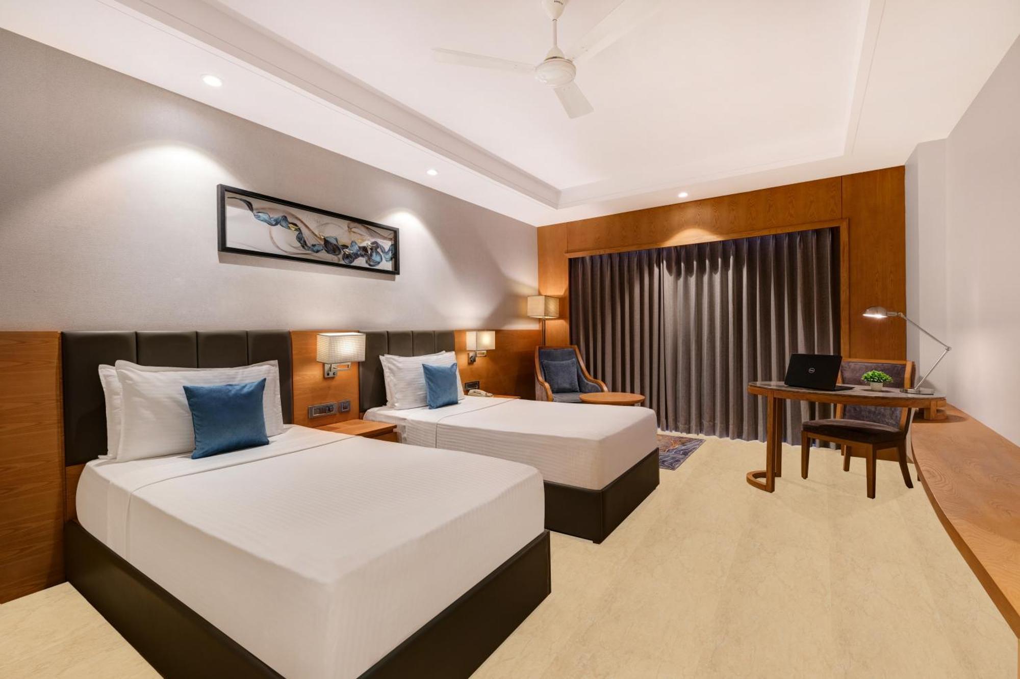 Hotel Lemon Tree Premier, Dwarka Exterior foto